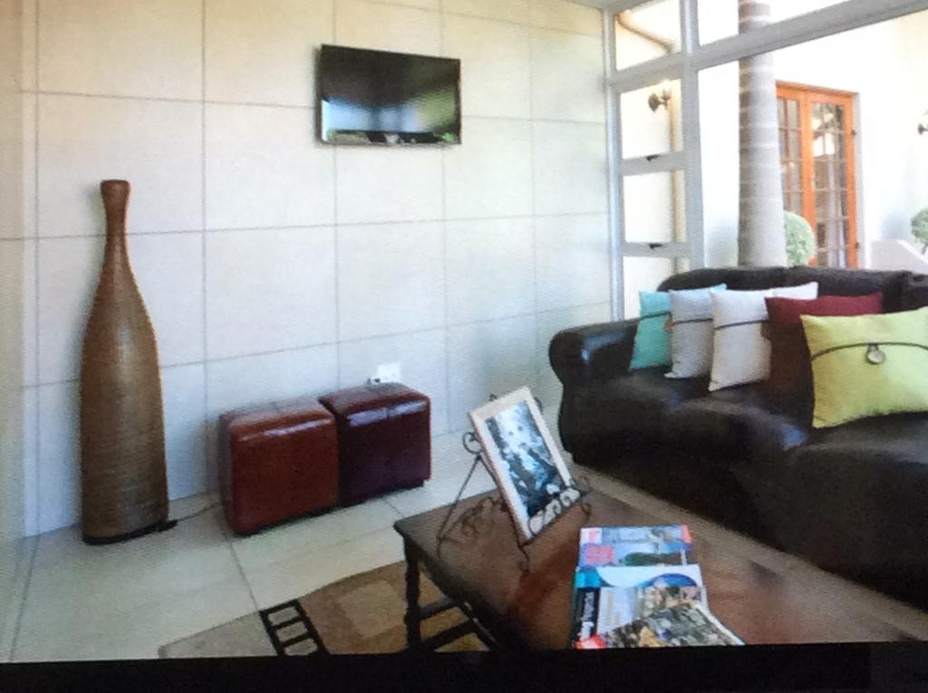 Lu'S Guest House พาร์ล ภายนอก รูปภาพ